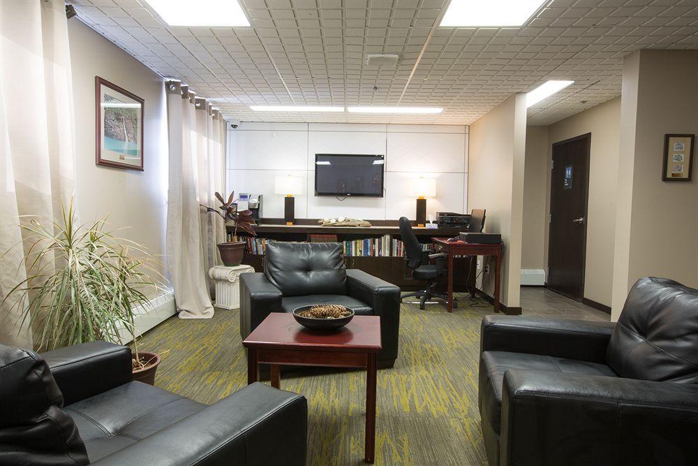 Capital Suites Yellowknife Exterior photo